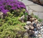 Garden  with giant slabs in porphyry